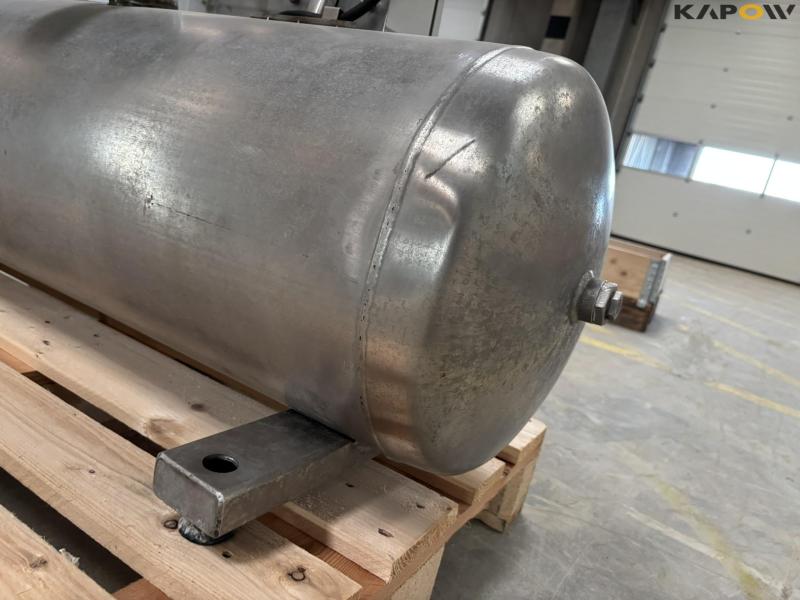 Tryktank 150 liter med pumpe 8