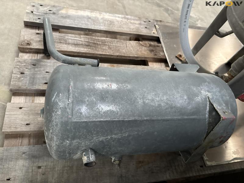 Tryktank og Kar med pumpe 15