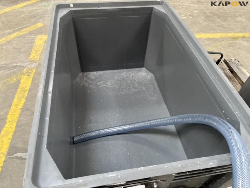 Tryktank og Kar med pumpe 21