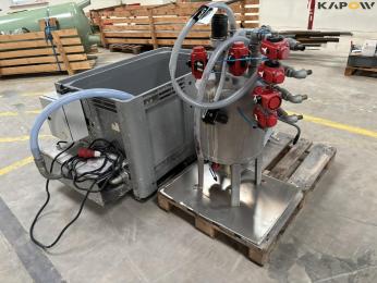 Tryktank og Kar med pumpe