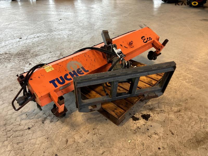 Tuchel ECO 230 HD kost med Bobcat hitch 7