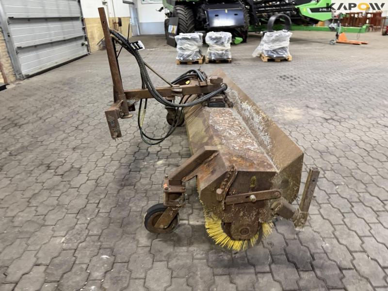 Tuchel fejekost med trepunkt 4