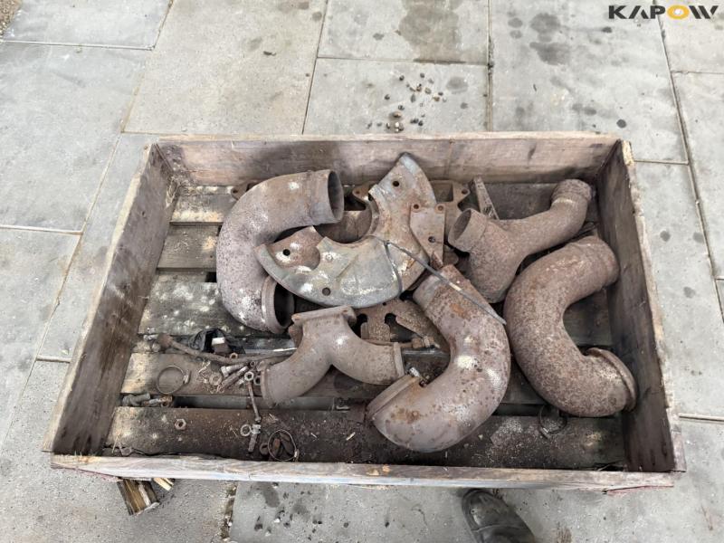 Udstødningsrør til commins 903 motor 15