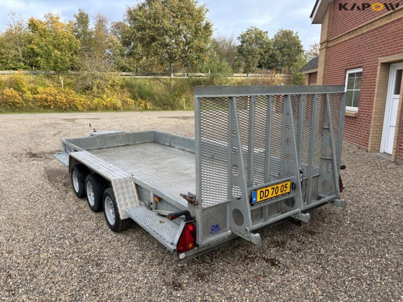 VA, 3520M5 trailer 7