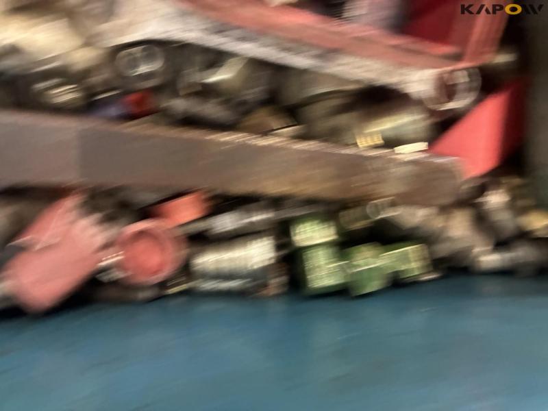 Værkstedsbord med indhold 23
