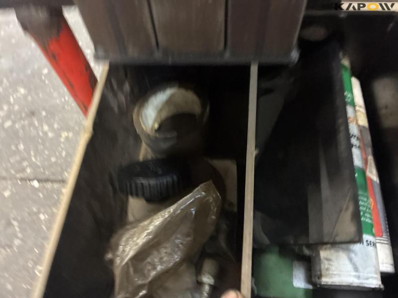 Værkstedsbord med indhold 27