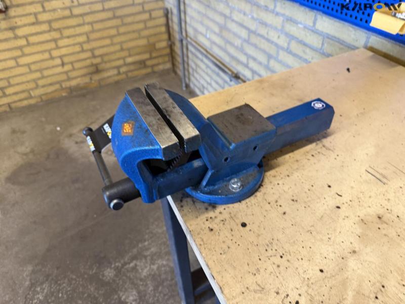Værkstedsbord og tavle 7