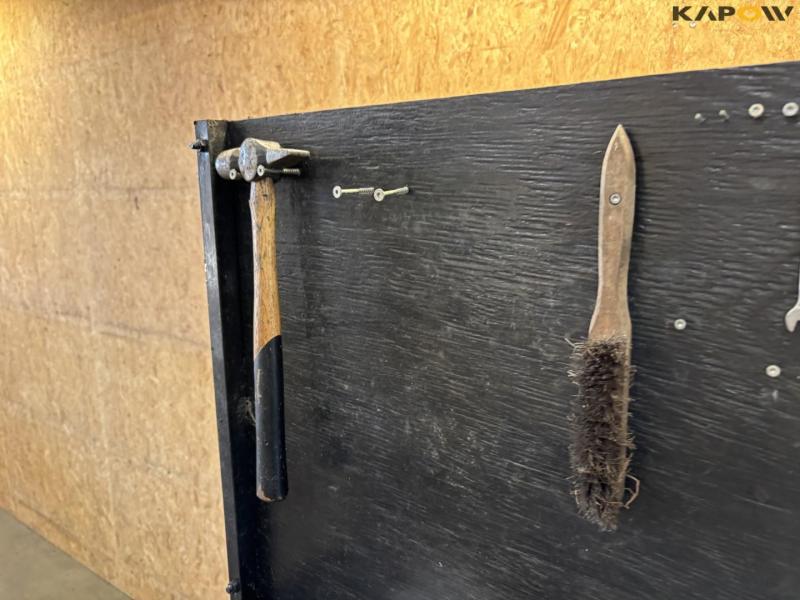 Værkstedsvogn med værktøj 9