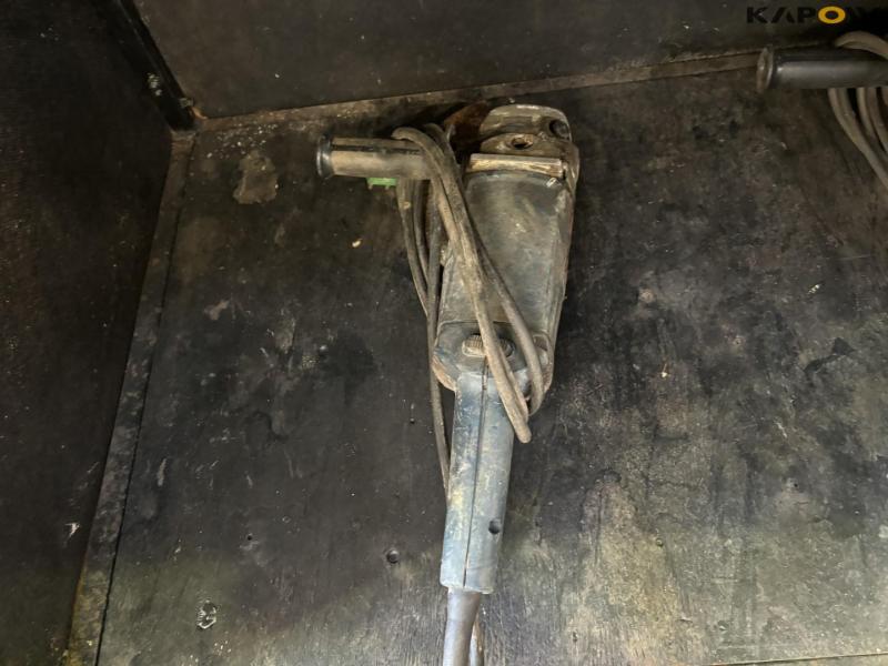 Værkstedsvogn med værktøj 13