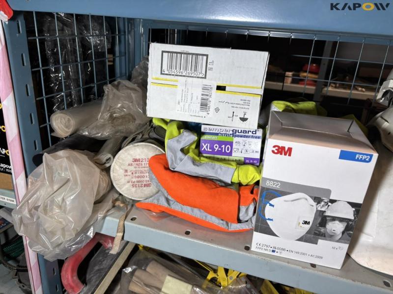 Værktøj og skruer 11