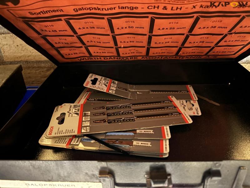 Værktøj på reol 55