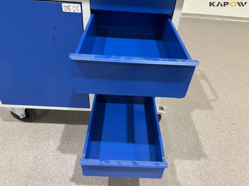 Værktøjsrullebord 11