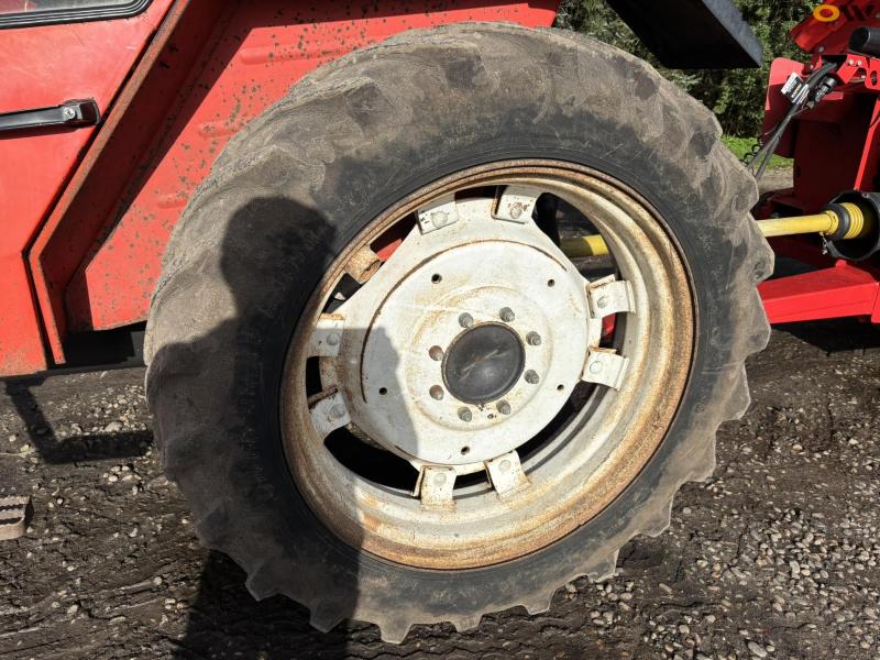 Valmet 705 GL 2 WD traktor 47