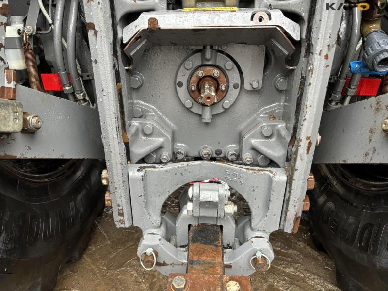 Valtra S394 traktor 34