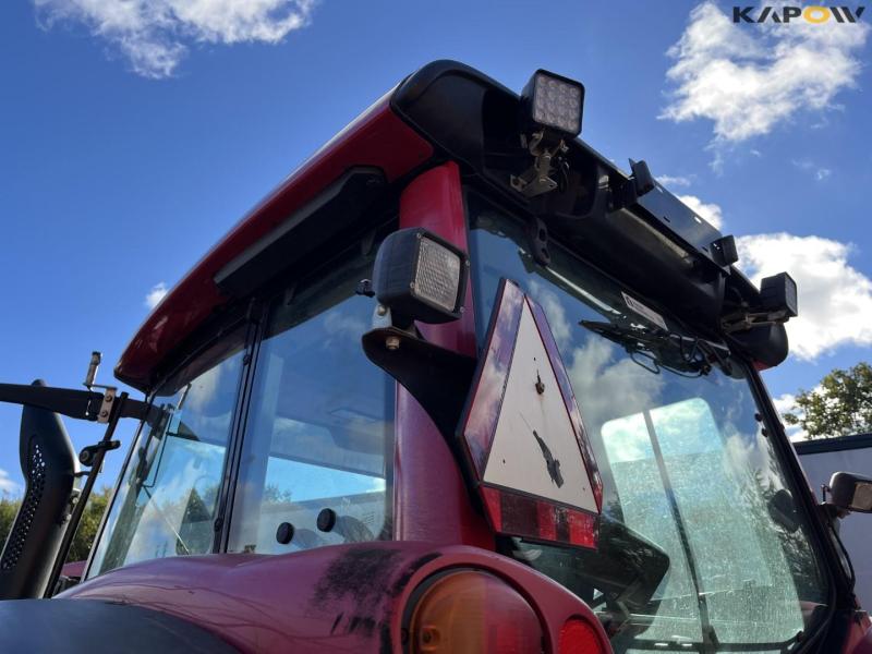 Valtra N142 traktor med frontlæsser 40