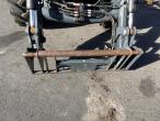 Valtra N142 traktor med frontlæsser 21