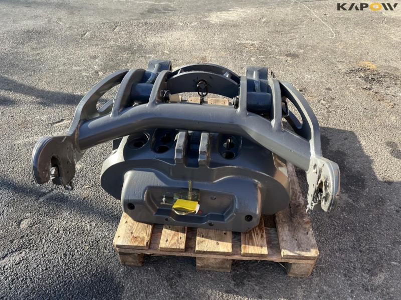 Valtra S353 frontlift 7