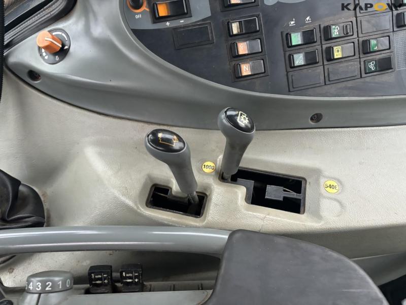 Valtra T191 traktor 64