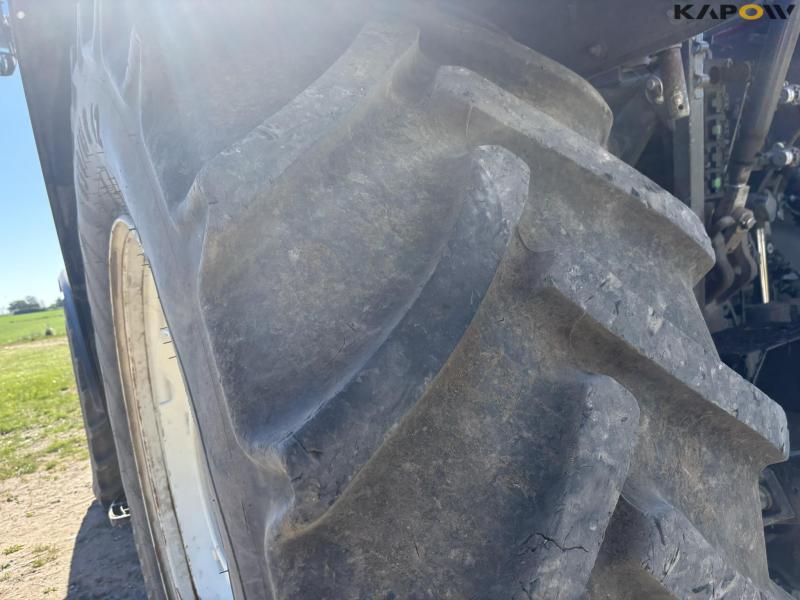 Valtra T214 Versu traktor med frontlift 50