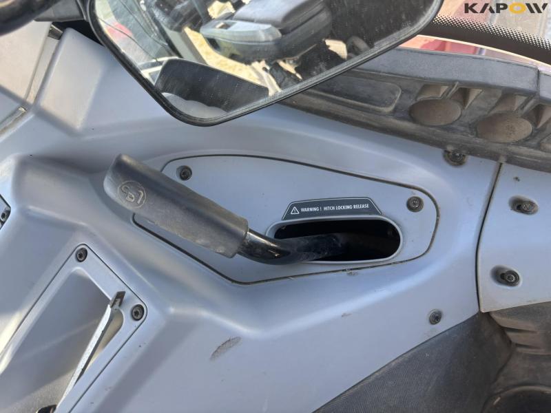 Valtra T214 Versu traktor med frontlift 78