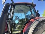 Valtra T214 Versu traktor med frontlift 52