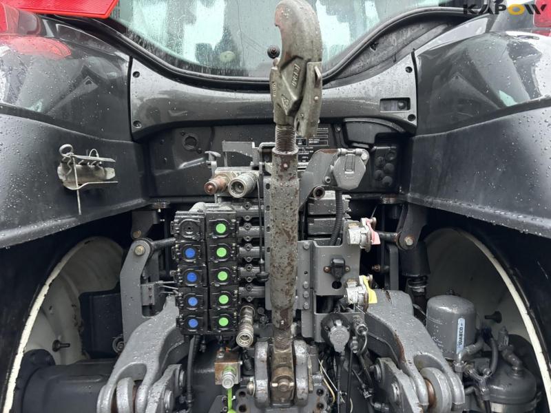 Valtra T234 frontlæsser traktor 29