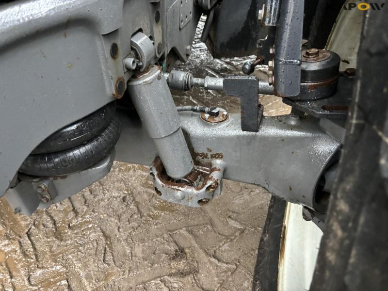 Valtra T234S frontlæsser traktor 16