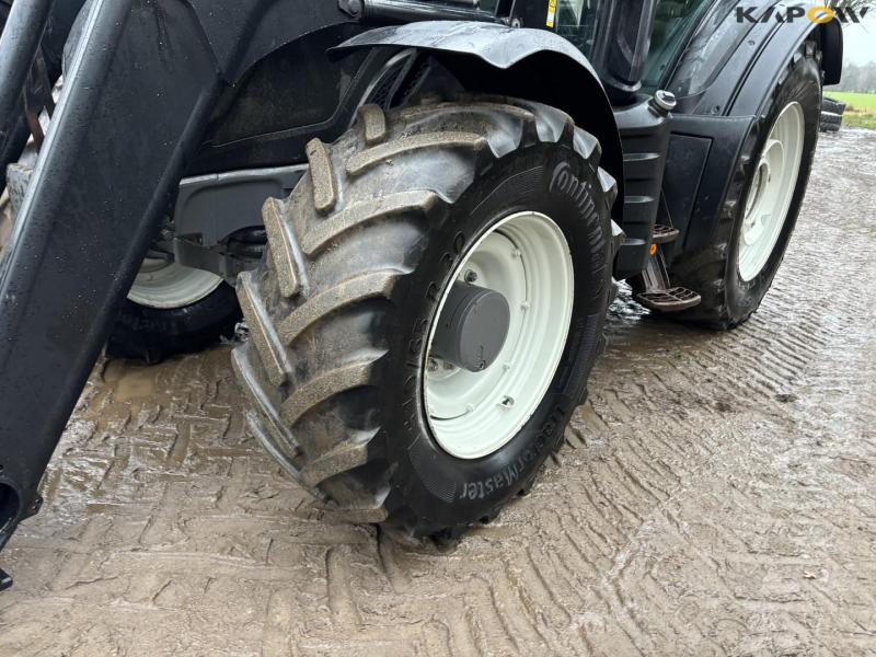 Valtra T234S frontlæsser traktor 71