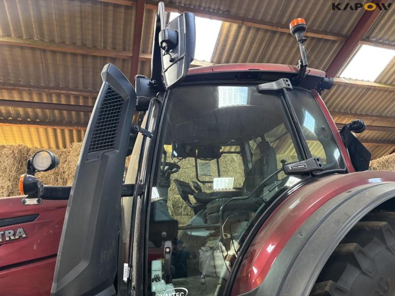 Valtra T235 Twintrac traktor med frontlift - vendbar 40
