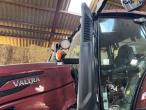 Valtra T235 Twintrac traktor med frontlift - vendbar 42