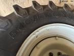 Valtra T235 Twintrac traktor med frontlift - vendbar 17