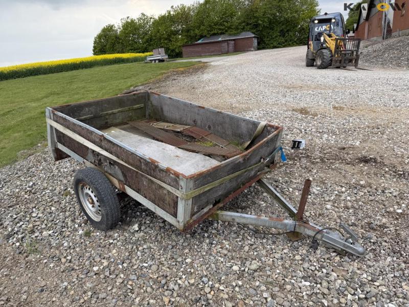 Varian 502 trailer 3