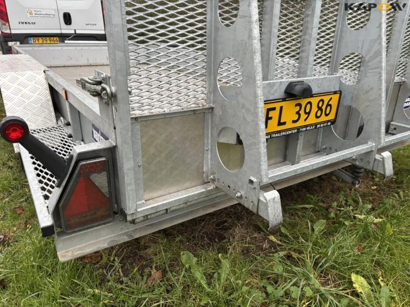 Variant maskintrailer 28
