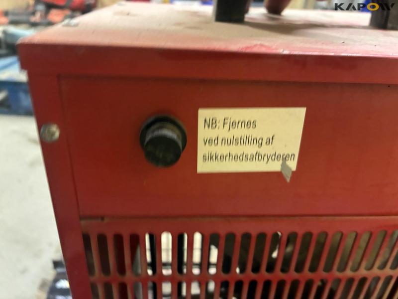 Varmeblæser med gummikabel 7