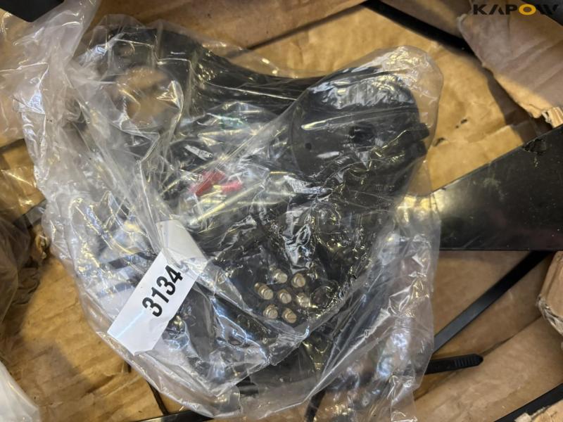 Ventilsæt til frontlæsser 11