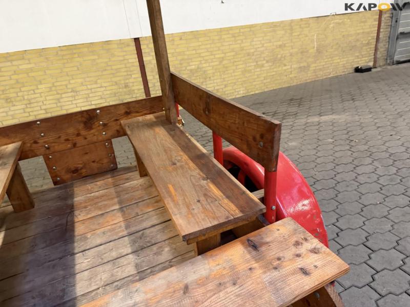 Vogn med siddepladser 11