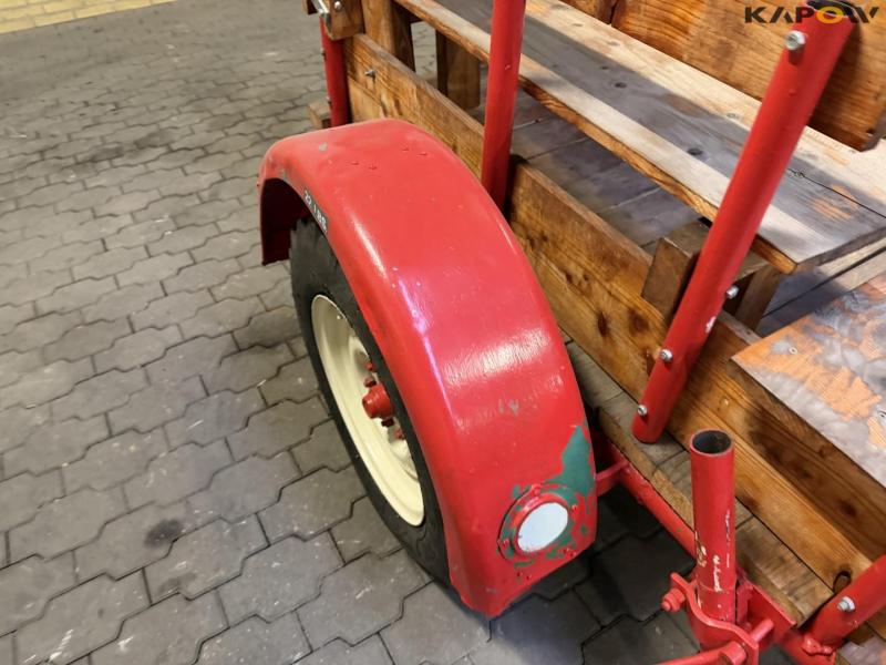 Vogn med siddepladser 14