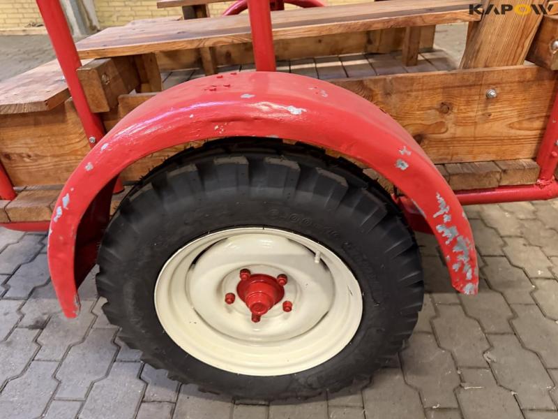 Vogn med siddepladser 21