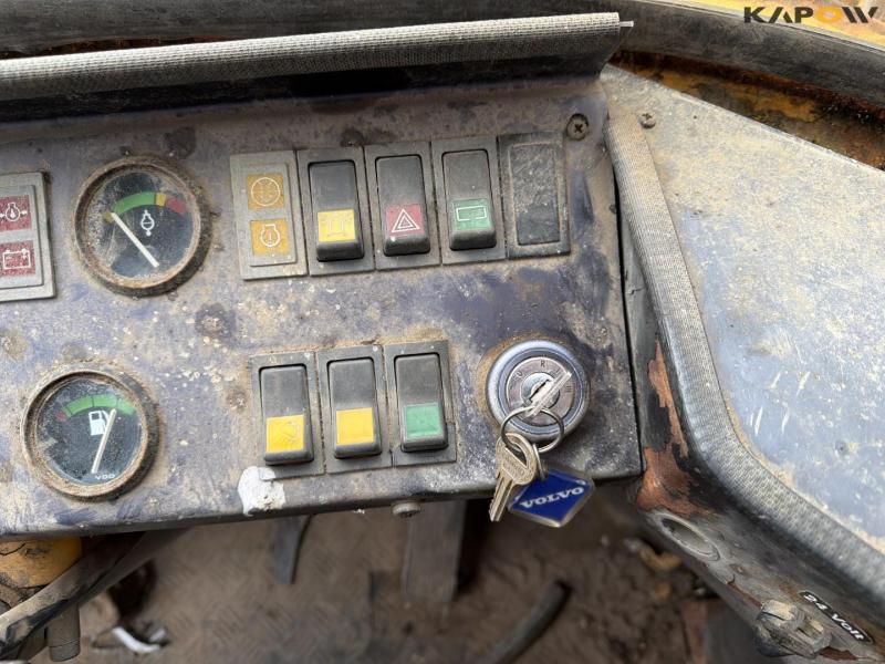 Volvo BM 4400 gummihjulslæsser 29