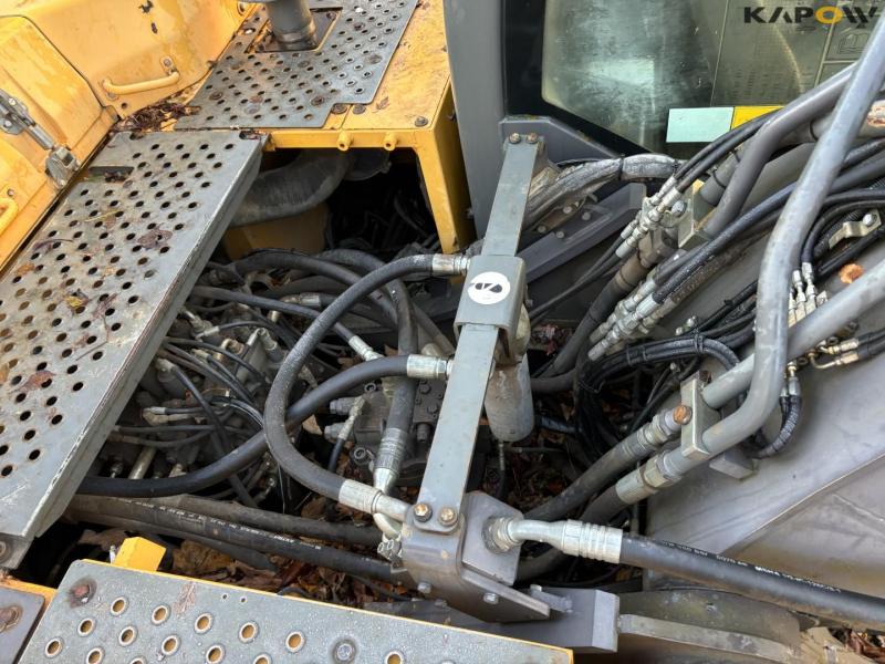 Volvo EC 2500 gravemaskine 32