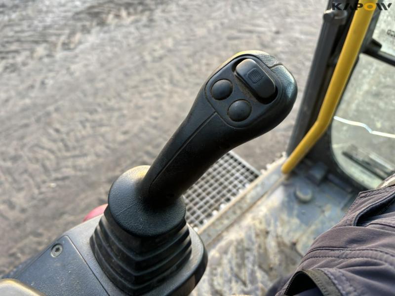 Volvo EC 2500 gravemaskine 51