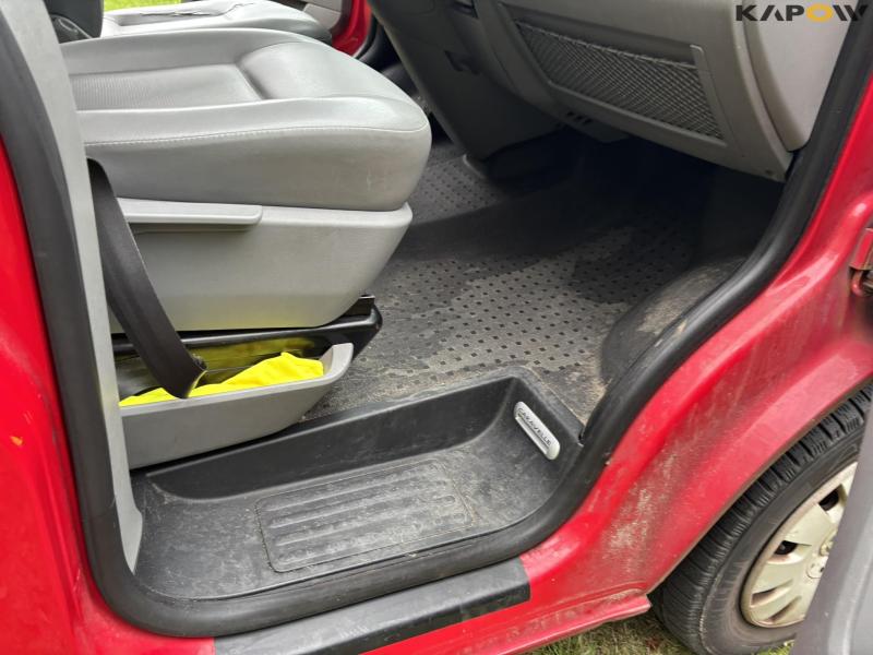 VW Caravelle 2,5 TDI 130 Hk 9 pers. bus 74