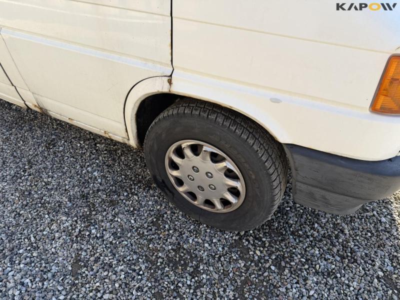VW Caravelle personbil 11