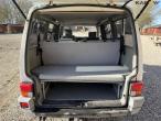 VW Caravelle personbil 28