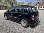 VW Touran 1,6 personbil  7