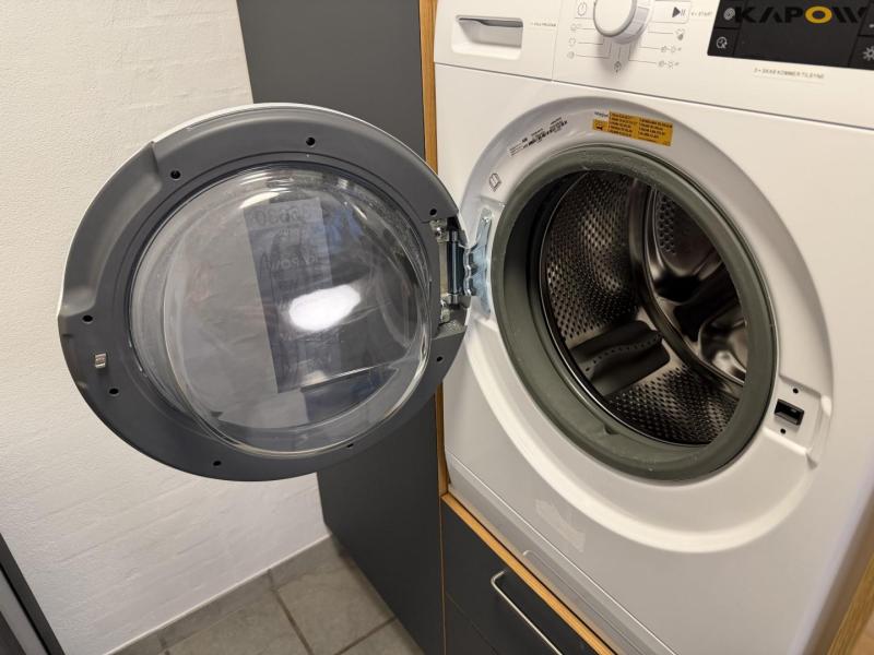 Whirpool vaskemaskine med vaskemiddel 8