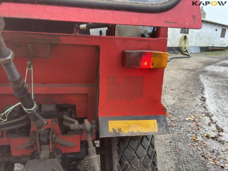 Yanmar 155 D traktor 4WD med kost 34