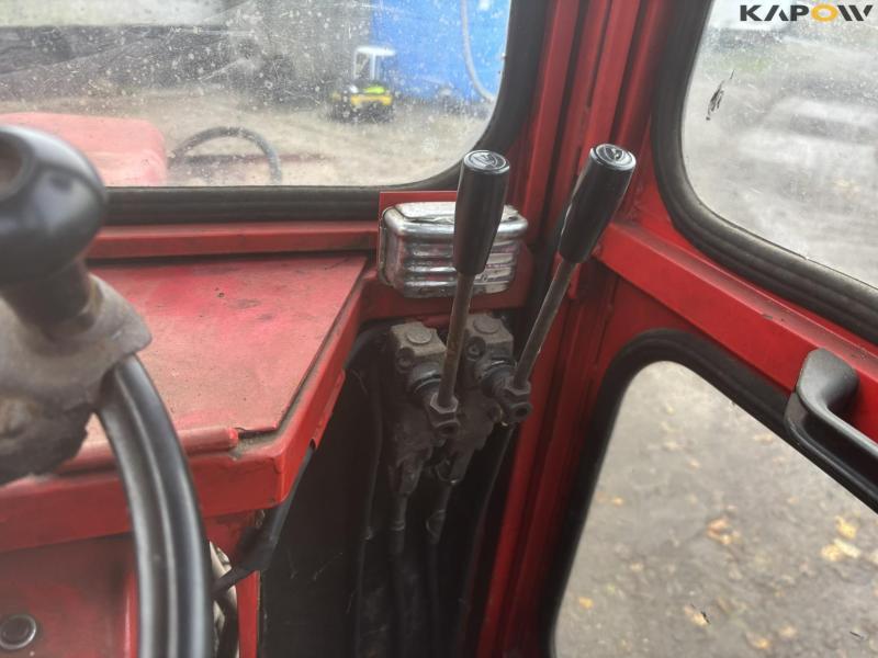 Yanmar 155 D traktor 4WD med kost 57