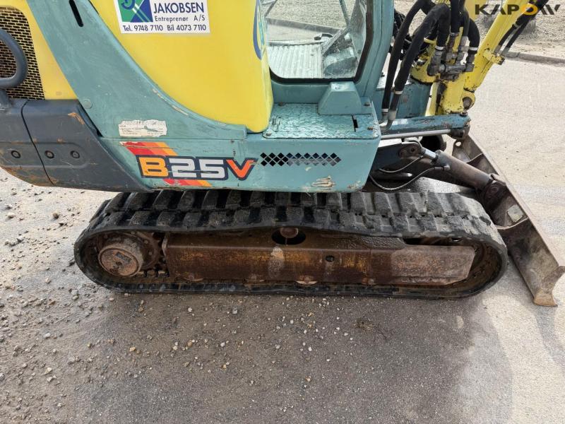 Yanmar B25V minigravemaskine 36