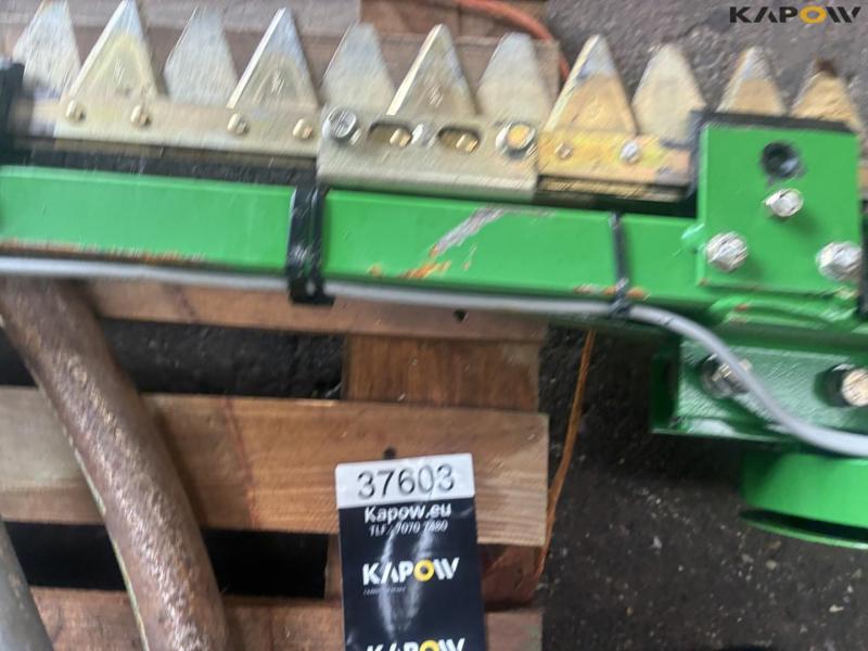 Zurn sidekniv til John Deere 18
